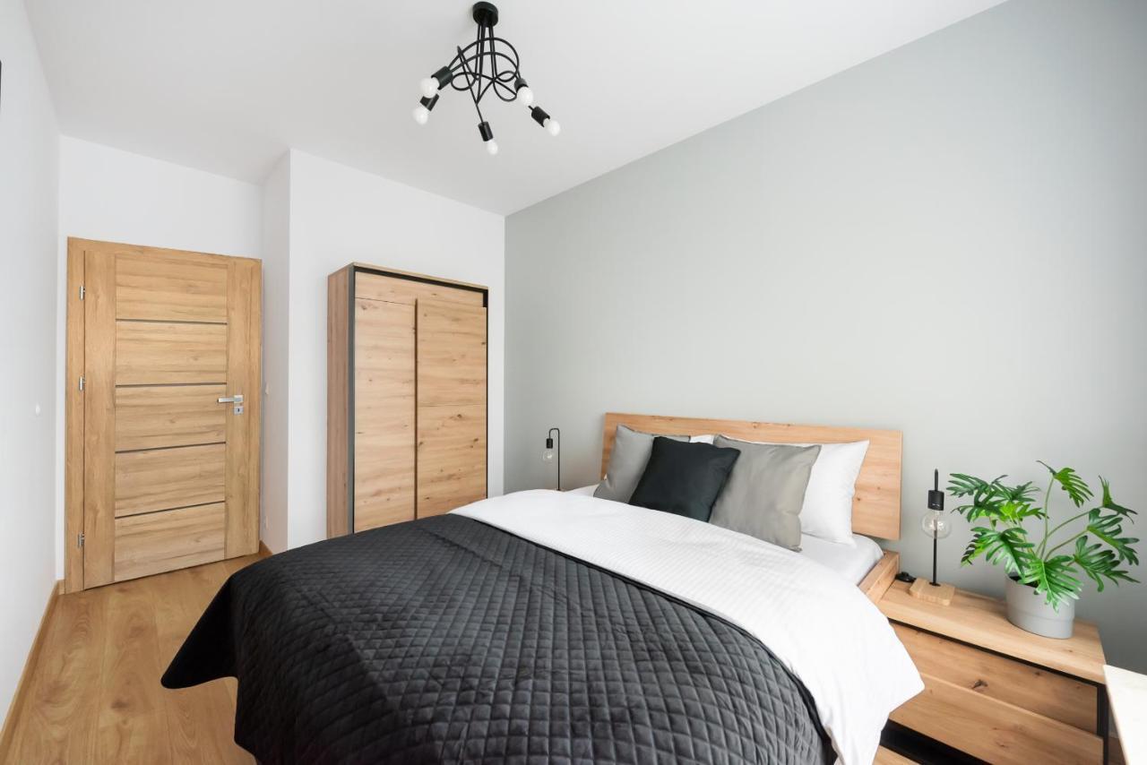 Wola Skwer Happy Apartment Warsawa Bagian luar foto