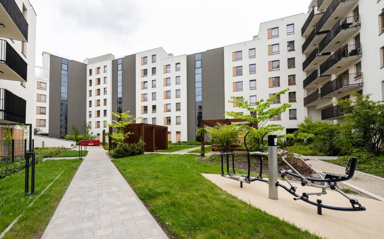 Wola Skwer Happy Apartment Warsawa Bagian luar foto