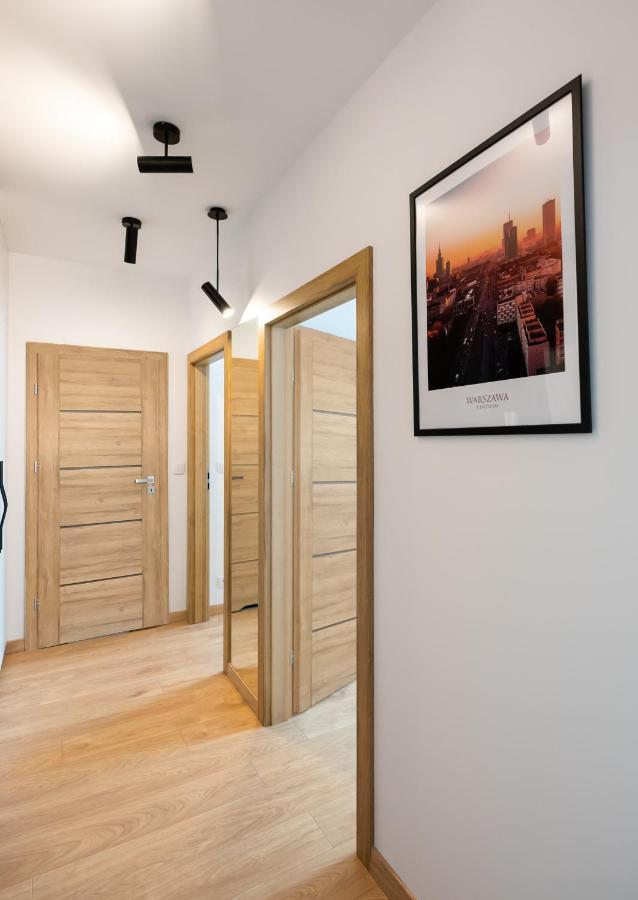 Wola Skwer Happy Apartment Warsawa Bagian luar foto