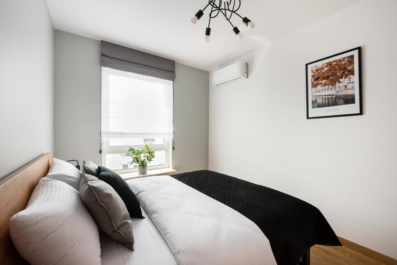 Wola Skwer Happy Apartment Warsawa Bagian luar foto