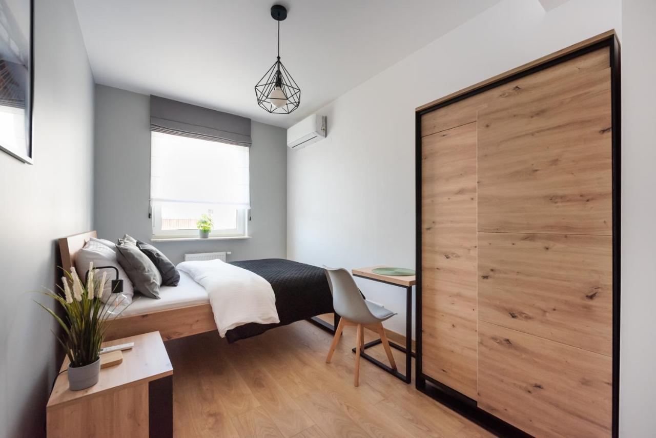 Wola Skwer Happy Apartment Warsawa Bagian luar foto