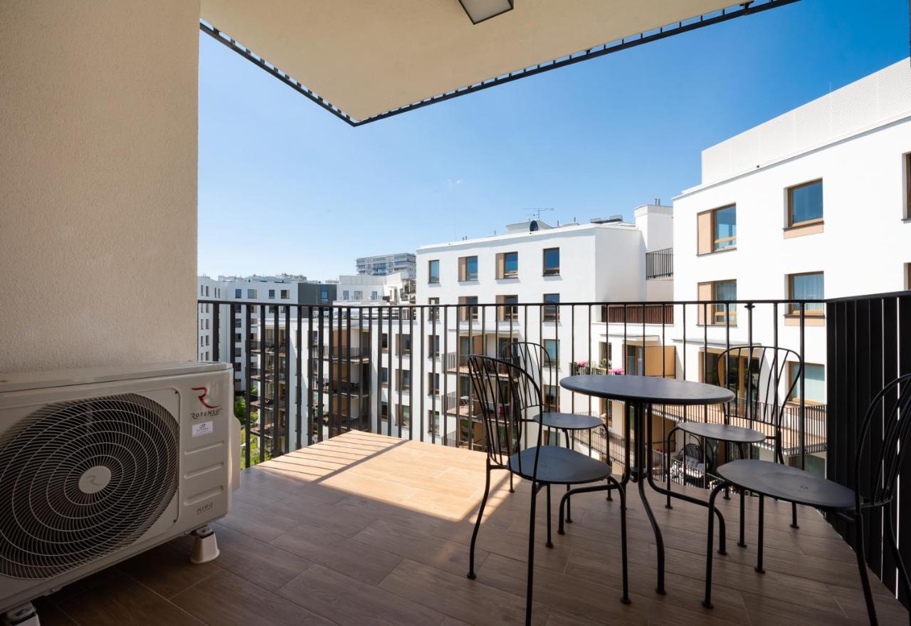Wola Skwer Happy Apartment Warsawa Bagian luar foto