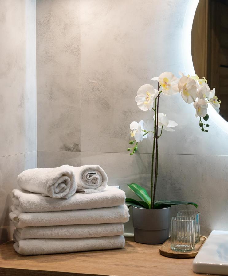 Wola Skwer Happy Apartment Warsawa Bagian luar foto