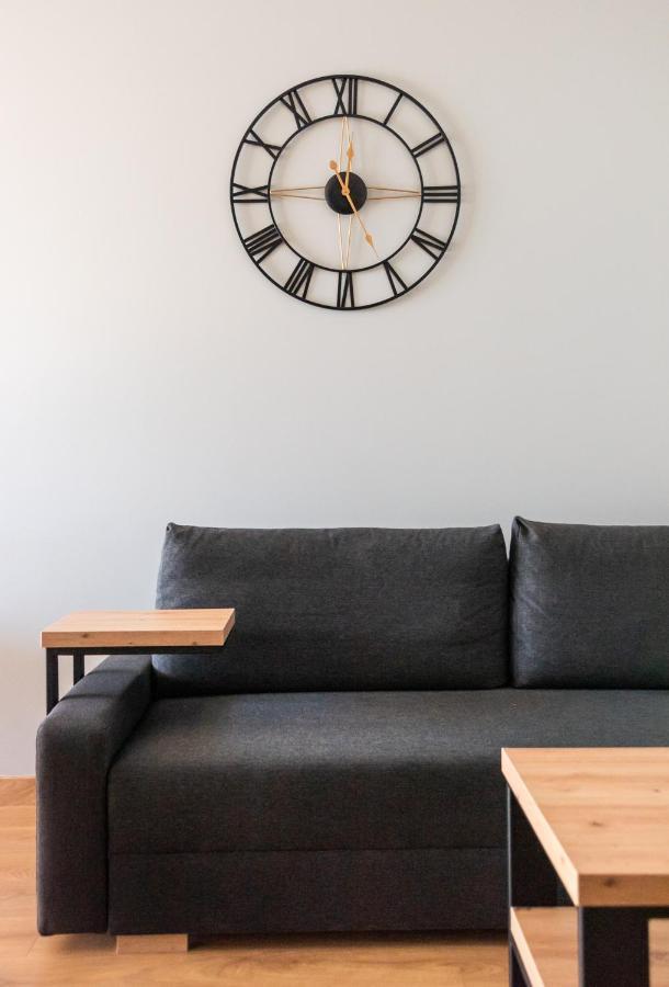 Wola Skwer Happy Apartment Warsawa Bagian luar foto